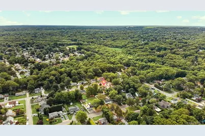 76 Burlington Boulevard, Smithtown, NY 11787 - Photo 19