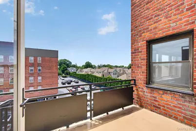 175 Archer Street #4A, Freeport, NY 11520 - Photo 5
