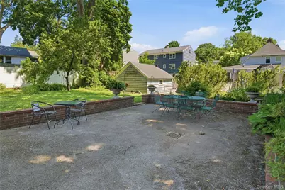 82 Quinby Avenue, White Plains, NY 10606 - Photo 25