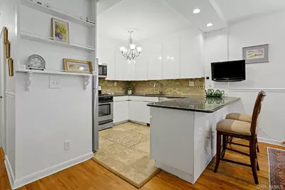 1255 North Avenue #B-4j, New Rochelle, NY 10804 - Photo 5