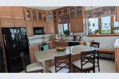 11 Dyckman Drive, Mohegan Lake, NY 10547 - Photo 31