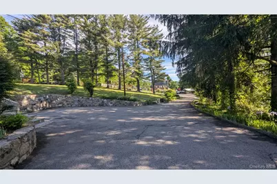 11 Dyckman Drive, Mohegan Lake, NY 10547 - Photo 5