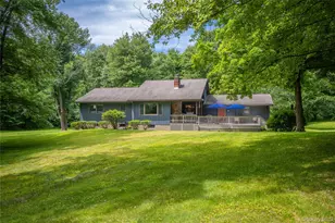 202 S Quaker Ln, Hyde Park, NY 12538 - Photo 21