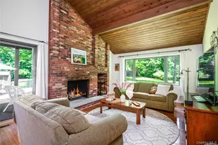 202 S Quaker Ln, Hyde Park, NY 12538 - Photo 7