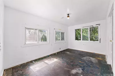 17 Midland Avenue, White Plains, NY 10606 - Photo 9