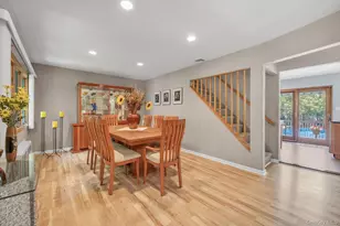 121 Strattford Rd, New Hyde Park, NY 11040 - Photo 7