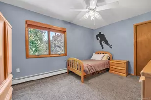 121 Strattford Rd, New Hyde Park, NY 11040 - Photo 15