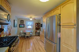 21 Continental Dr, New Windsor, NY 12553 - Photo 13