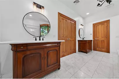 10 Greenwich Avenue, Central Valley, NY 10917 - Photo 25