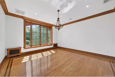 10 Greenwich Avenue, Central Valley, NY 10917 - Photo 7