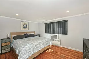 172 Edmunton Dr, North Babylon, NY 11703 - Photo 11