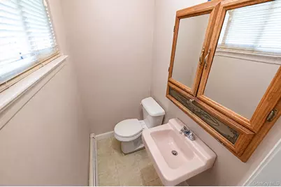 345 Earle Street, Central Islip, NY 11722 - Photo 13