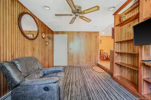 345 Earle St, Central Islip, NY 11722 - Photo 11