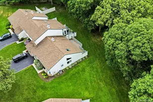 71 Timber Ridge Dr, Holtsville, NY 11742 - Photo 37