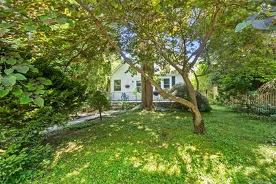 3206 Hollywood Street, Mohegan Lake, NY 10547 - Photo 5