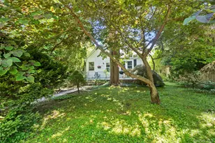 3206 Hollywood St, Mohegan Lake, NY 10547 - Photo 5