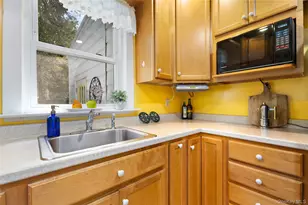 3206 Hollywood St, Mohegan Lake, NY 10547 - Photo 13