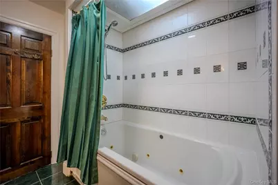 190 Dunthorne Drive, Bloomingburg, NY 12721 - Photo 29