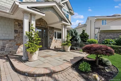 2935 Bay Drive, Merrick, NY 11566 - Photo 3