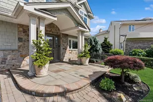 2935 Bay Dr, Merrick, NY 11566 - Photo 3