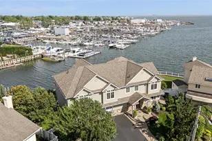 2935 Bay Dr, Merrick, NY 11566 - Photo 33