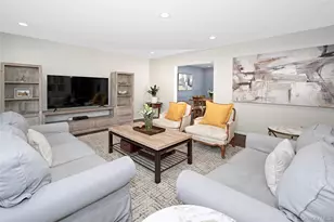9 Oak Hill Rd, Chappaqua, NY 10514 - Photo 9