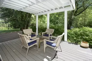 9 Oak Hill Rd, Chappaqua, NY 10514 - Photo 27