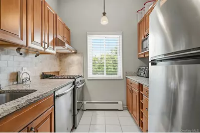 200 Lexington Avenue #8B, Oyster Bay, NY 11771 - Photo 21