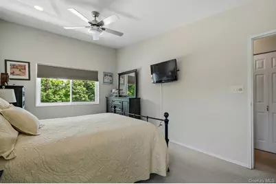 200 Lexington Avenue #8B, Oyster Bay, NY 11771 - Photo 29
