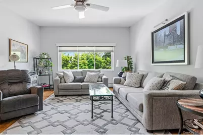 200 Lexington Avenue #8B, Oyster Bay, NY 11771 - Photo 15