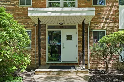 200 Lexington Avenue #8B, Oyster Bay, NY 11771 - Photo 7