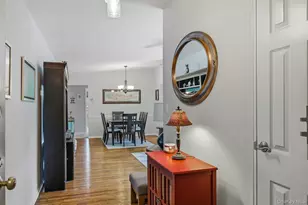 200 Lexington Ave, Oyster Bay, NY 11771 - Photo 11