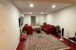 84-55 Daniels St, Briarwood, NY 11435 - Photo 3