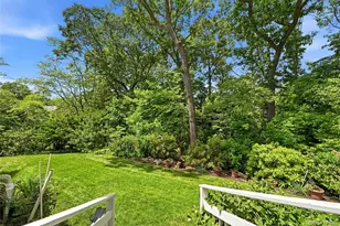 5 Crabapple Ct, Mount Sinai, NY 11766 - Photo 29