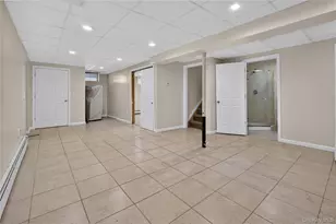 185 Magnolia Dr, Selden, NY 11784 - Photo 25