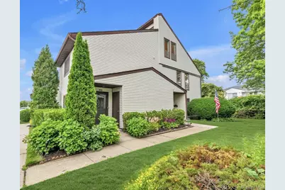 100 Daly Boulevard #1802, Oceanside, NY 11572 - Photo 1