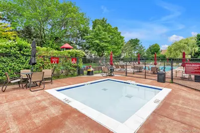 100 Daly Boulevard #1802, Oceanside, NY 11572 - Photo 23