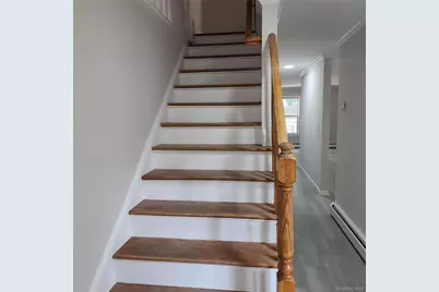 70 Elm Avenue #Right, Mount Vernon, NY 10550 - Photo 3