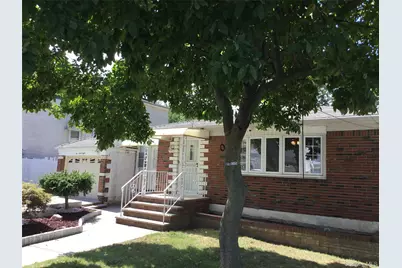 198 Clermont Pl, New York, NY 10314 - Photo 1