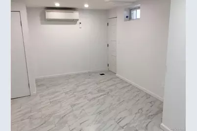 198 Clermont Pl, New York, NY 10314 - Photo 15
