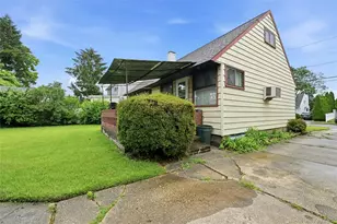 50 Moeller St, Hicksville, NY 11801 - Photo 19