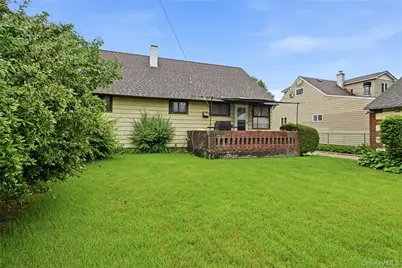 50 Moeller Street, Hicksville, NY 11801 - Photo 17