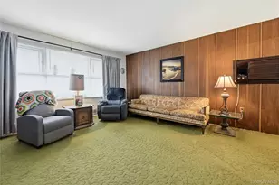 50 Moeller St, Hicksville, NY 11801 - Photo 5