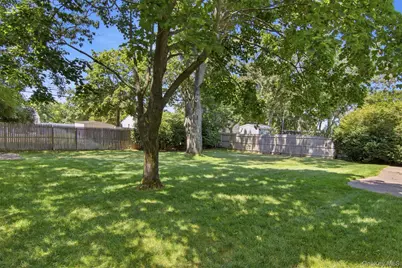 22 Berry Lane, Centereach, NY 11720 - Photo 19