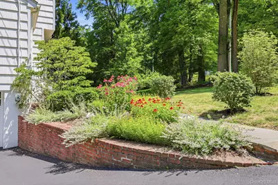 629 Scarborough Road, Briarcliff Manor, NY 10510 - Photo 37