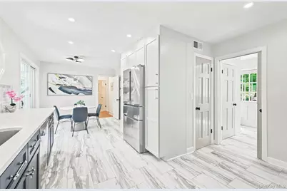 629 Scarborough Road, Briarcliff Manor, NY 10510 - Photo 9