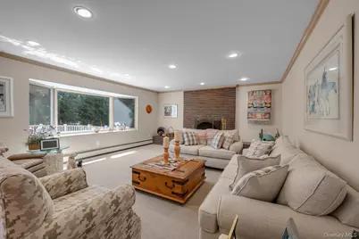 16 Walnut Road, East Rockaway, NY 11518 - Photo 7