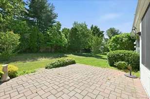 90 Knolls Dr, Stony Brook, NY 11790 - Photo 19