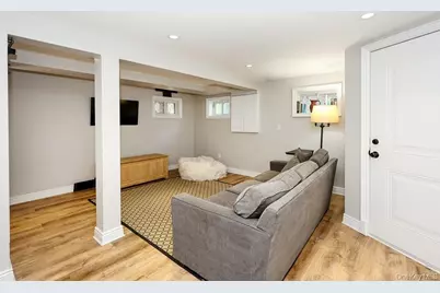 238 Birch Drive, Roslyn, NY 11576 - Photo 33