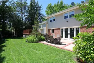 238 Birch Dr, Roslyn, NY 11576 - Photo 39